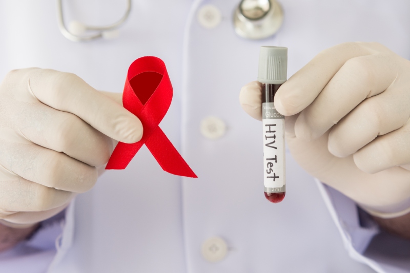 بیشترین شیوع HIV در کدام بازه سنی است؟