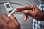 زخم دست دیابتی چیست و چگونه درمان میشود ؟