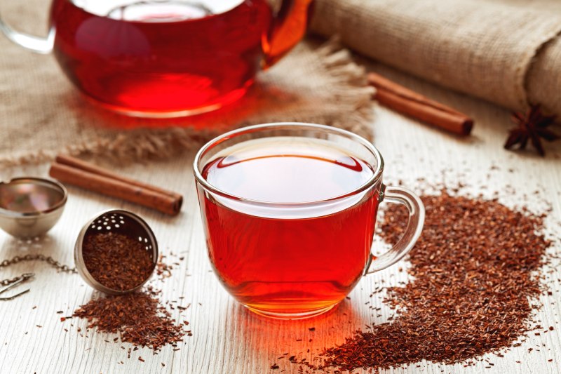 فواید شگفت‌ انگیز چای رویبوس برای سلامتی و کاهش وزن