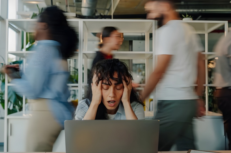 تاثیر اضطراب جمعی بر جامعه